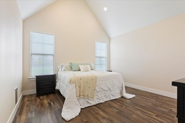 124 Big Catch Lane, Robinson, TX 76706