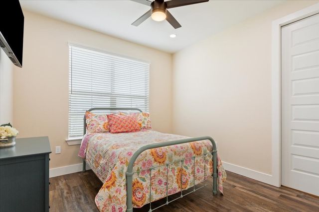 124 Big Catch Lane, Robinson, TX 76706