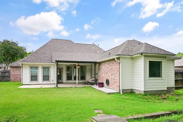 39415 Meadowbrook Ave, Prairieville, LA 70769