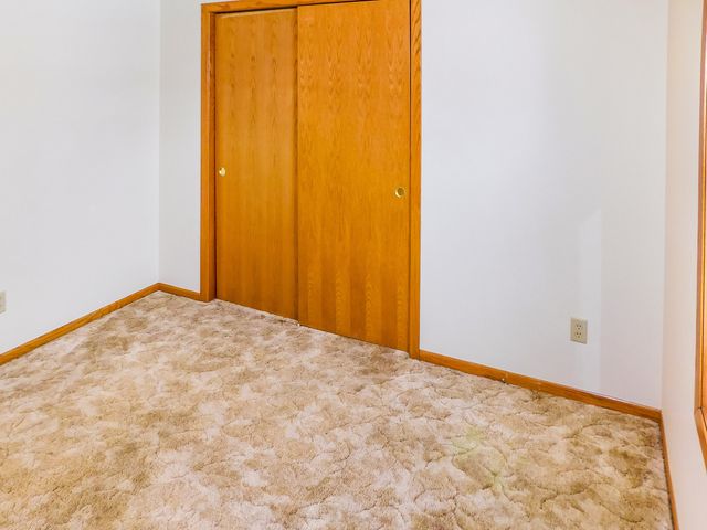 755 Loomis Drive, Rockton, IL 61072