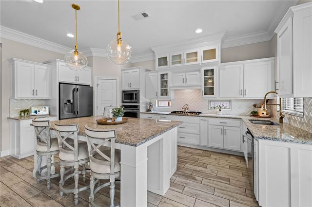 1510 Glastonbury Drive, Centerton, AR 72719