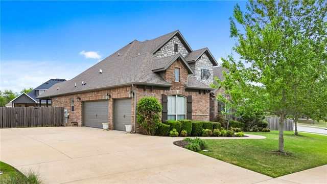1510 Glastonbury Drive, Centerton, AR 72719