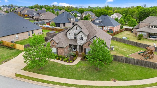 1510 Glastonbury Drive, Centerton, AR 72719
