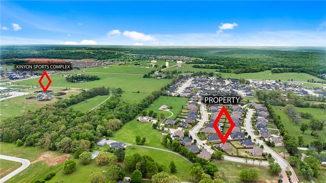 1510 Glastonbury Drive, Centerton, AR 72719