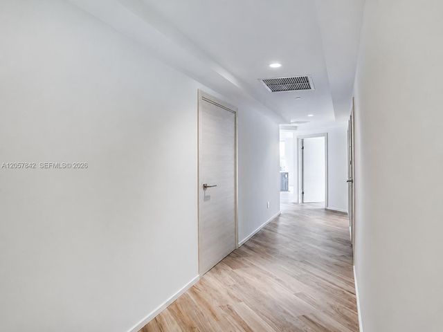 801 S Miami Ave 3906, Miami, FL 33130