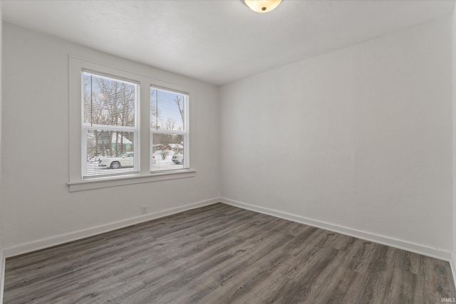 52128 Helmen Avenue, South Bend, IN 46637