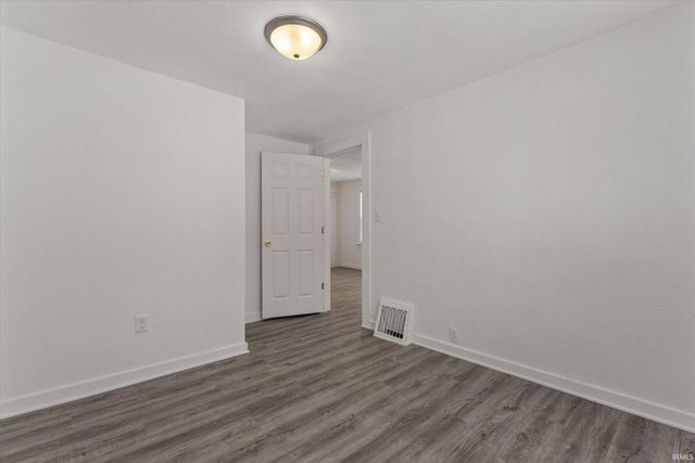 52128 Helmen Avenue, South Bend, IN 46637