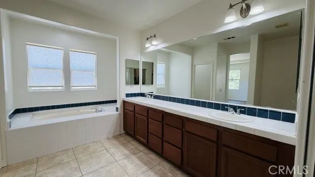 17073 Noble View Circle, Riverside, CA 92503