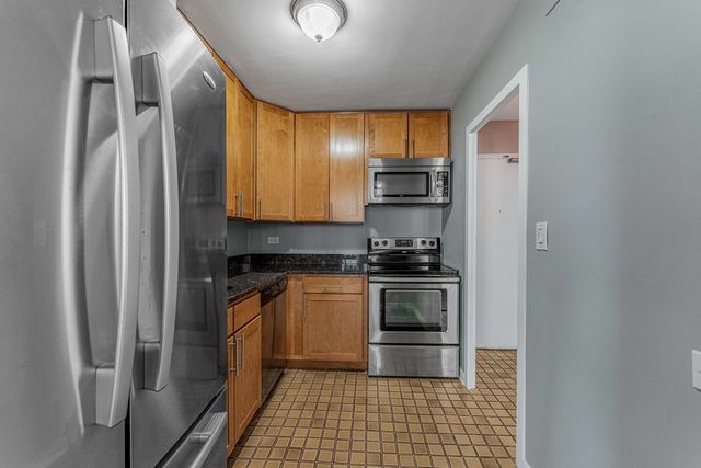 6301 N SHERIDAN Road 19F, Chicago, IL 60660