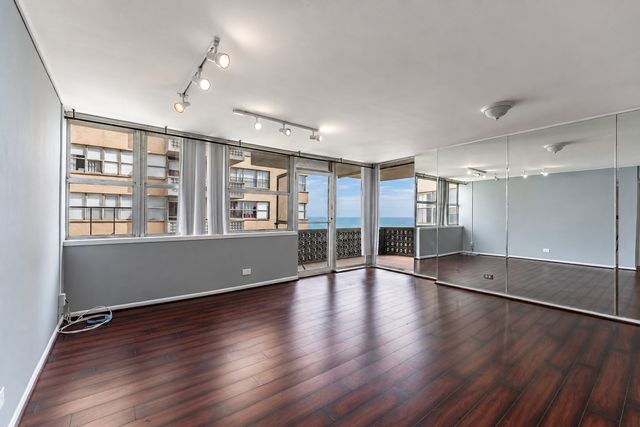 6301 N SHERIDAN Road 19F, Chicago, IL 60660