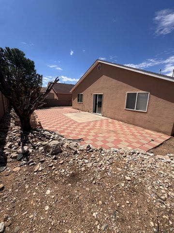 704 Glacier Bay Street SE, Albuquerque, NM 87123