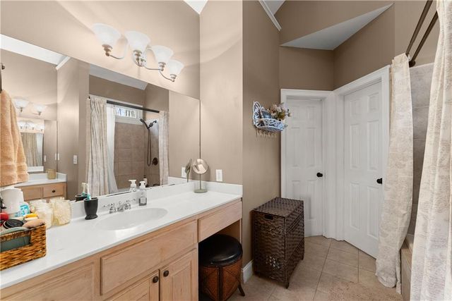5812 Shadow Oaks Drive, Murrayville, GA 30564