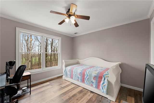5812 Shadow Oaks Drive, Murrayville, GA 30564