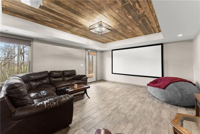 5812 Shadow Oaks Drive, Murrayville, GA 30564