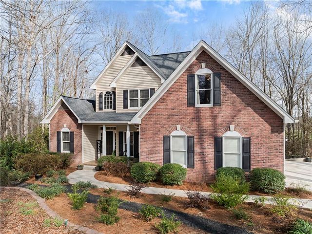 5812 Shadow Oaks Drive, Murrayville, GA 30564