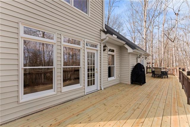 5812 Shadow Oaks Drive, Murrayville, GA 30564