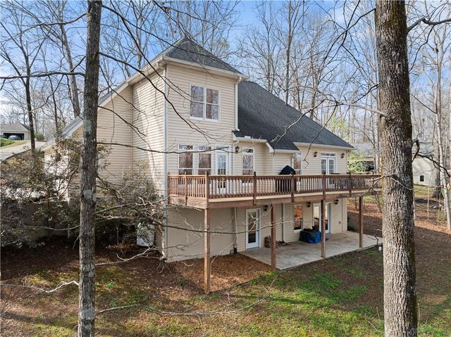 5812 Shadow Oaks Drive, Murrayville, GA 30564
