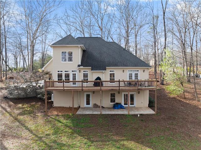 5812 Shadow Oaks Drive, Murrayville, GA 30564