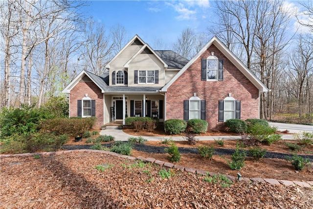 5812 Shadow Oaks Drive, Murrayville, GA 30564