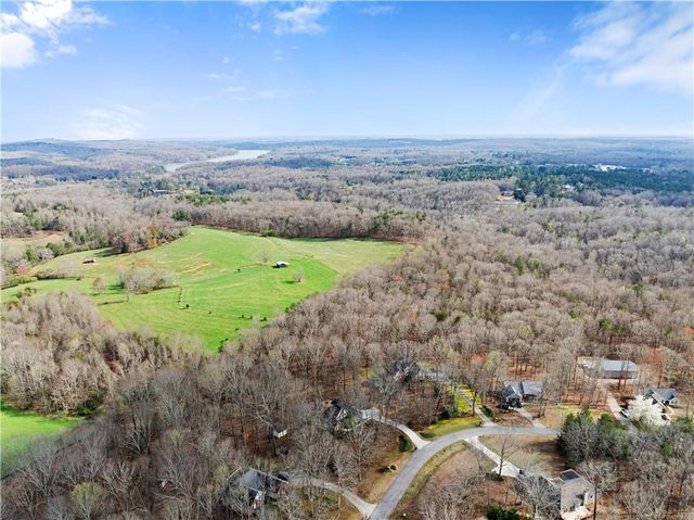 5812 Shadow Oaks Drive, Murrayville, GA 30564