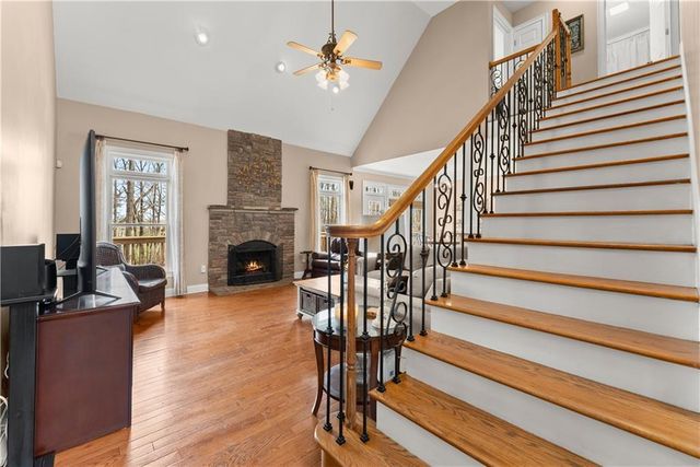 5812 Shadow Oaks Drive, Murrayville, GA 30564