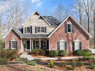 5812 Shadow Oaks Drive, Murrayville, GA 30564