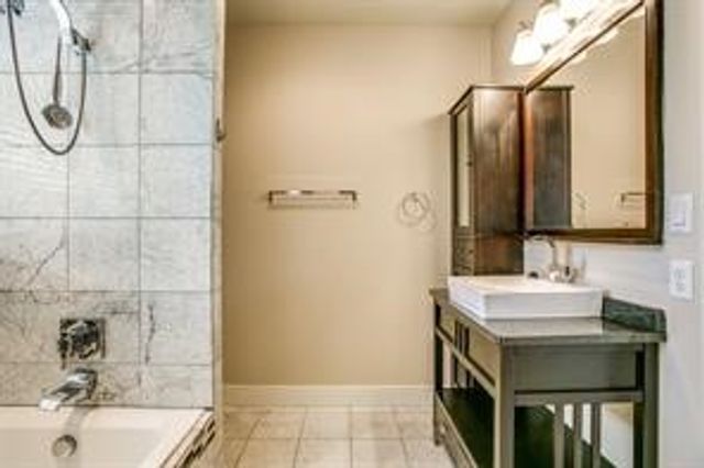 3915 Congress Avenue 200, Dallas, TX 75219