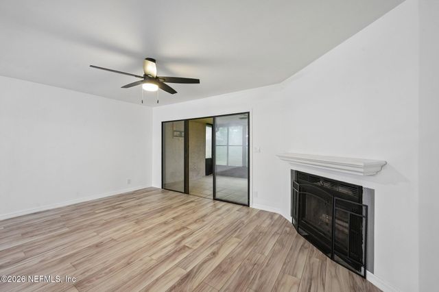 7701 BAYMEADOWS Circle W 1092, Jacksonville, FL 32256