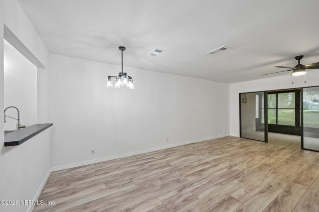 7701 BAYMEADOWS Circle W 1092, Jacksonville, FL 32256