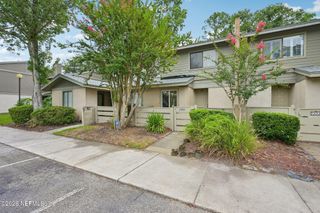 7701 BAYMEADOWS Circle W 1092, Jacksonville, FL 32256