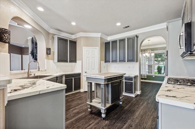 708 San Antonio Trail, Mansfield, TX 76063