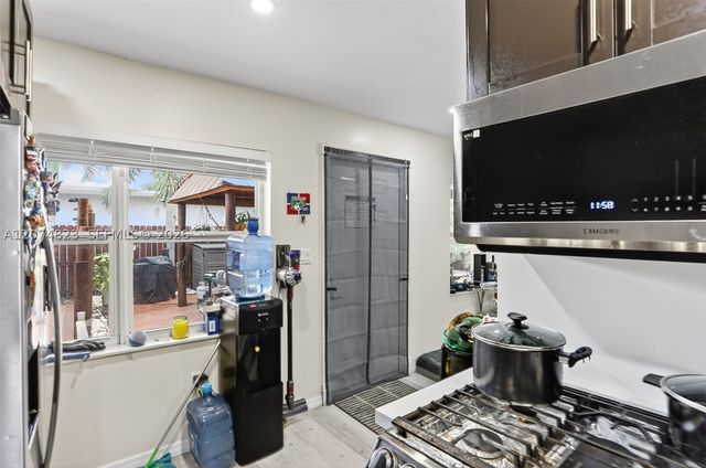 920 SW 30th St 3, Fort Lauderdale, FL 33315