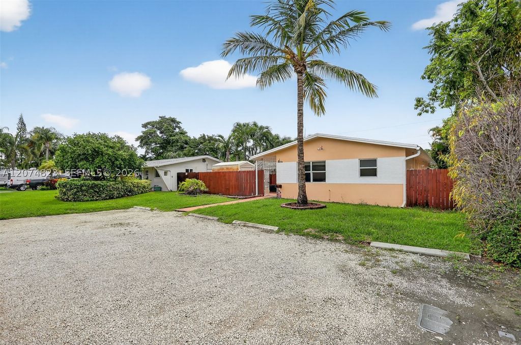 920 SW 30th St 3, Fort Lauderdale, FL 33315