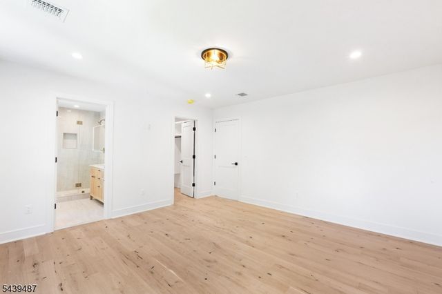 130 Warren St, Clifton City, NJ 07013