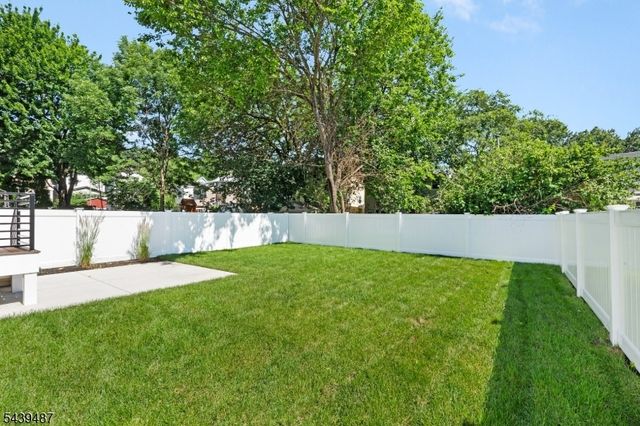 130 Warren St, Clifton City, NJ 07013