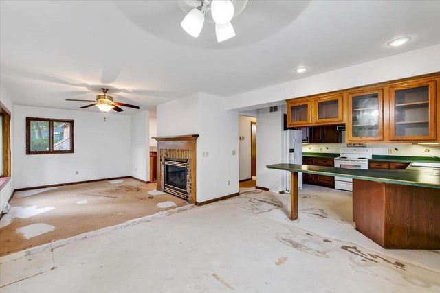 5010 Raymond Road, Madison, WI 53711