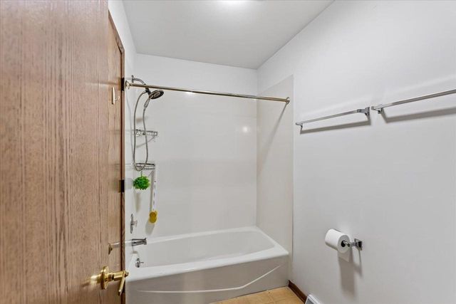 5010 Raymond Road, Madison, WI 53711
