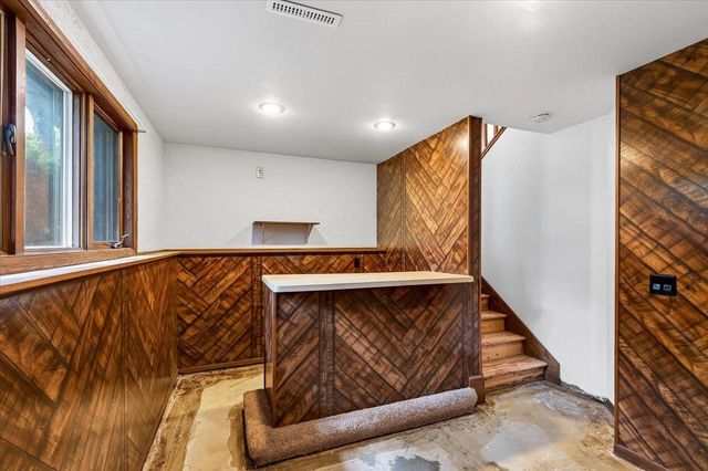 5010 Raymond Road, Madison, WI 53711