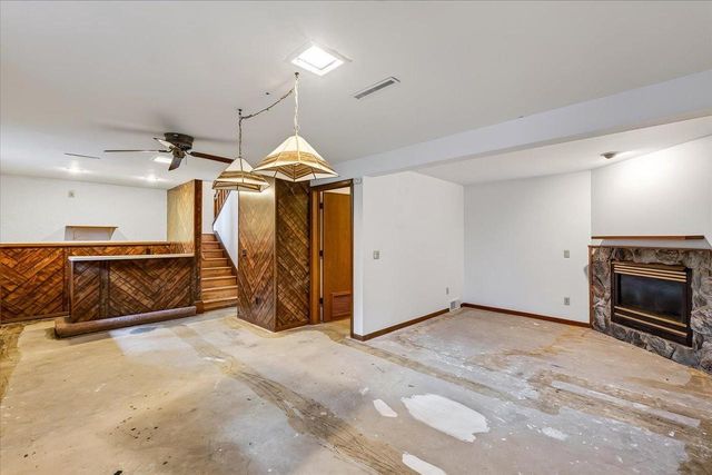 5010 Raymond Road, Madison, WI 53711