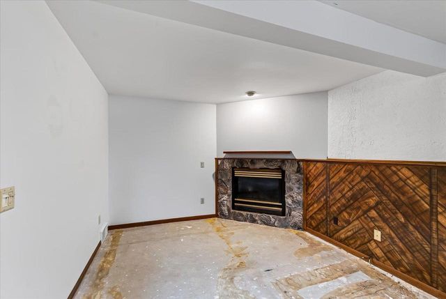 5010 Raymond Road, Madison, WI 53711