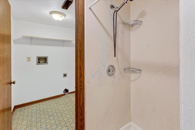 5010 Raymond Road, Madison, WI 53711