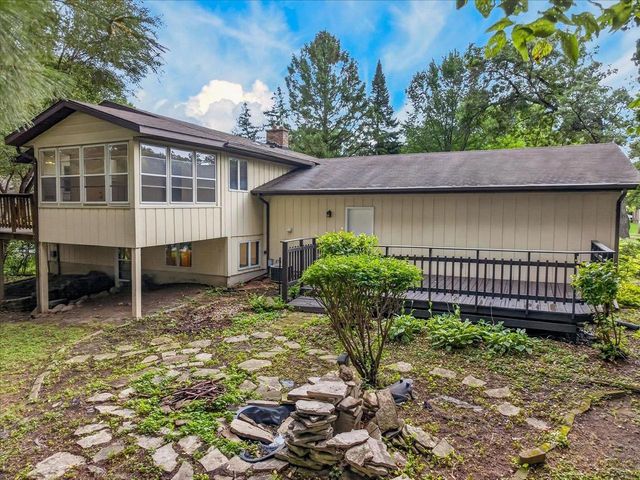 5010 Raymond Road, Madison, WI 53711