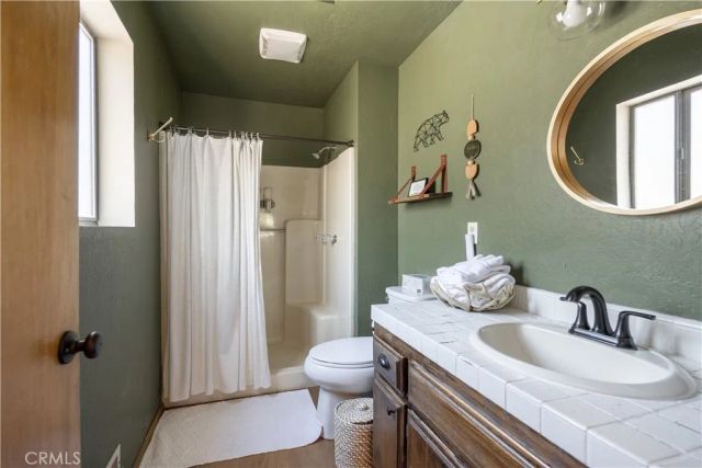 42672 Juniper Drive, Big Bear Lake, CA 92315