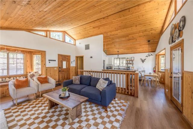 42672 Juniper Drive, Big Bear Lake, CA 92315