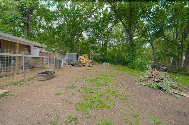 5431 Klamm Road, Kansas City, KS 66106
