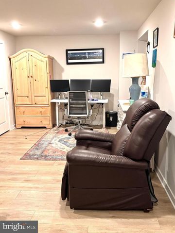 111 FOUR LEAF DR, Downingtown, PA 19335