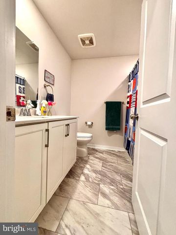111 FOUR LEAF DR, Downingtown, PA 19335