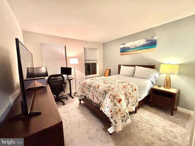 111 FOUR LEAF DR, Downingtown, PA 19335