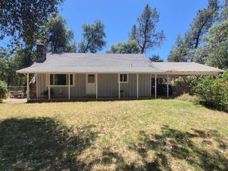 16359 China Gulch Drive, Anderson, CA 96007