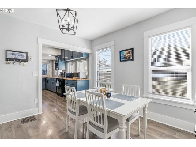 707 Se UNION St, Camas, WA 98607
